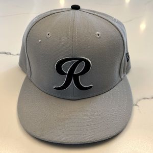 New Era Rainier Grey Fitted Hat